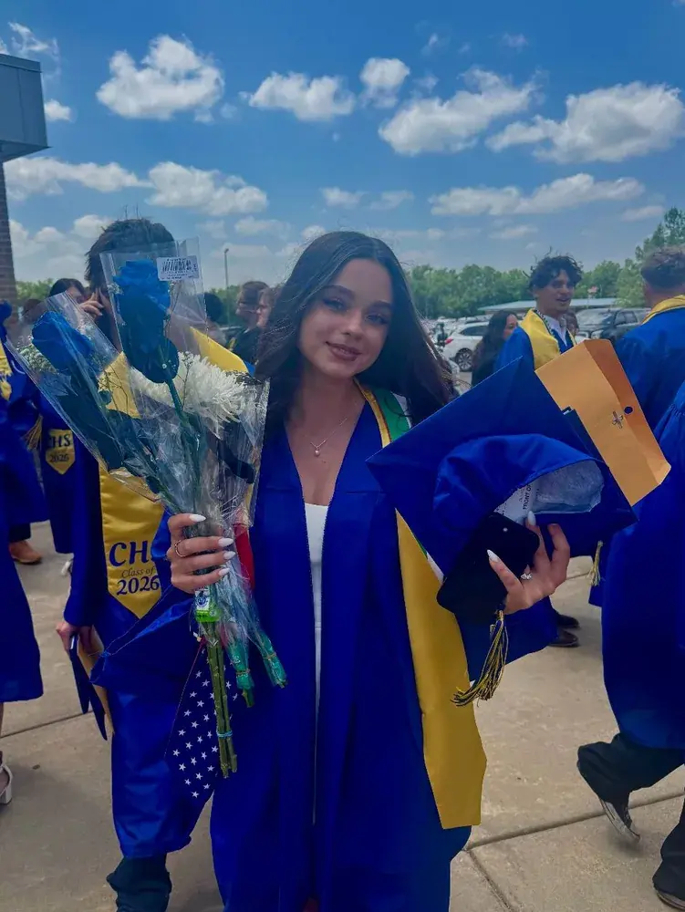 studentessa-diploma-high-school