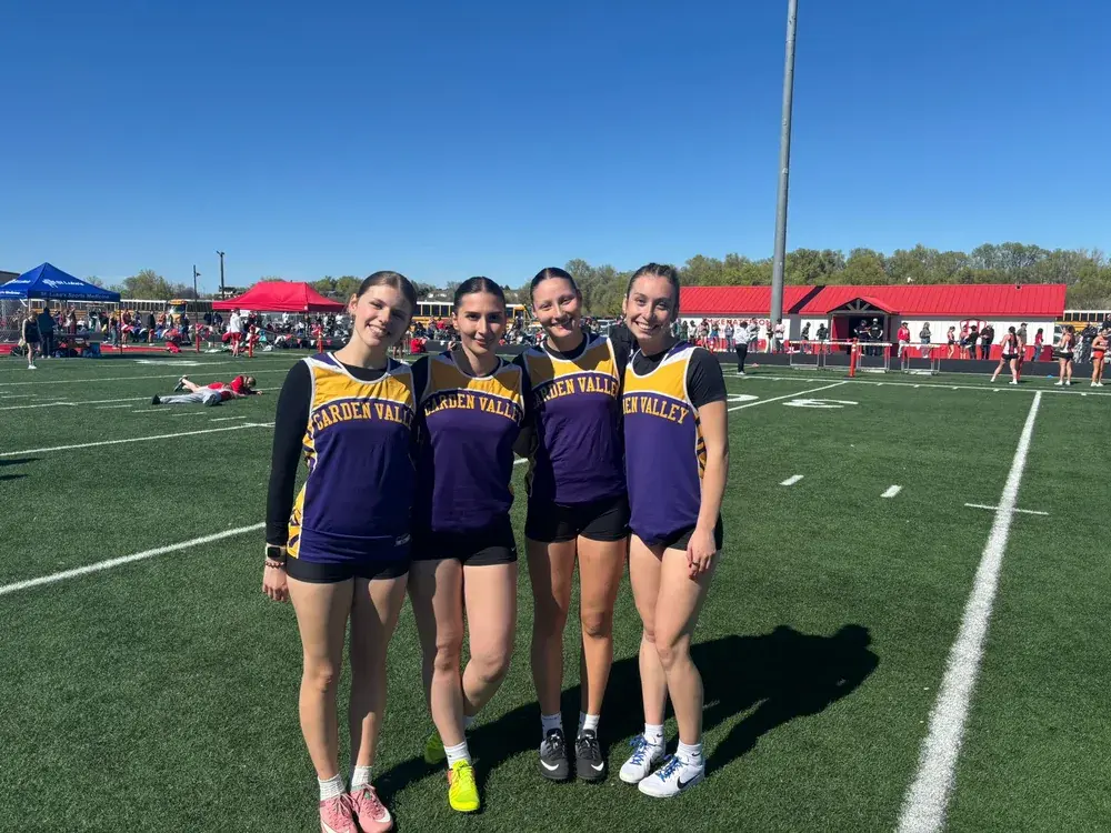 studentesse-squadra-atletica-high-school