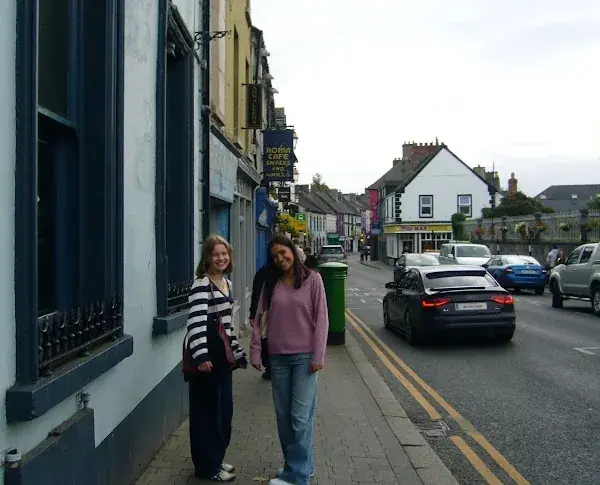 studentesse-strada-centro-irlanda