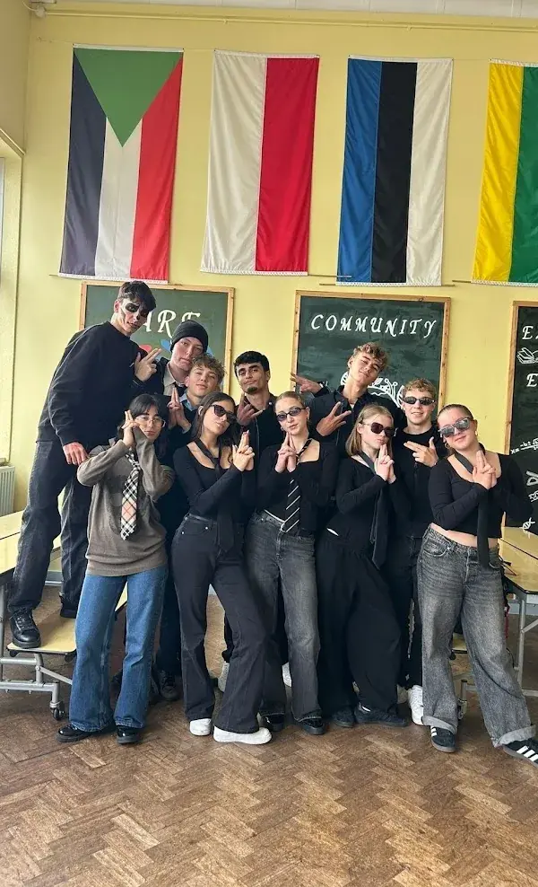 studenti-scuola-bandiere-irlanda
